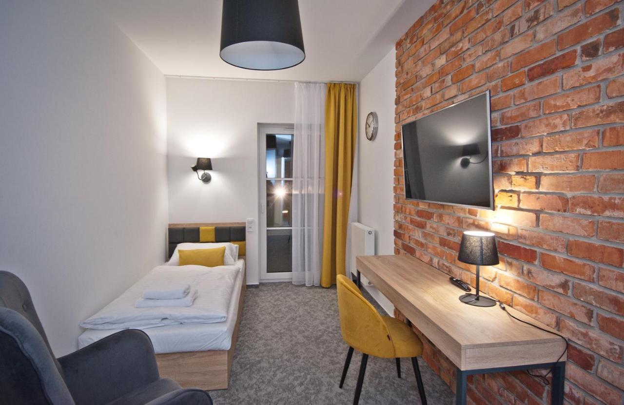 Aparthotel Gostyn Exterior photo
